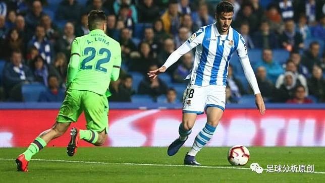 AC米兰锋线重组见效,近五轮狂轰十六球